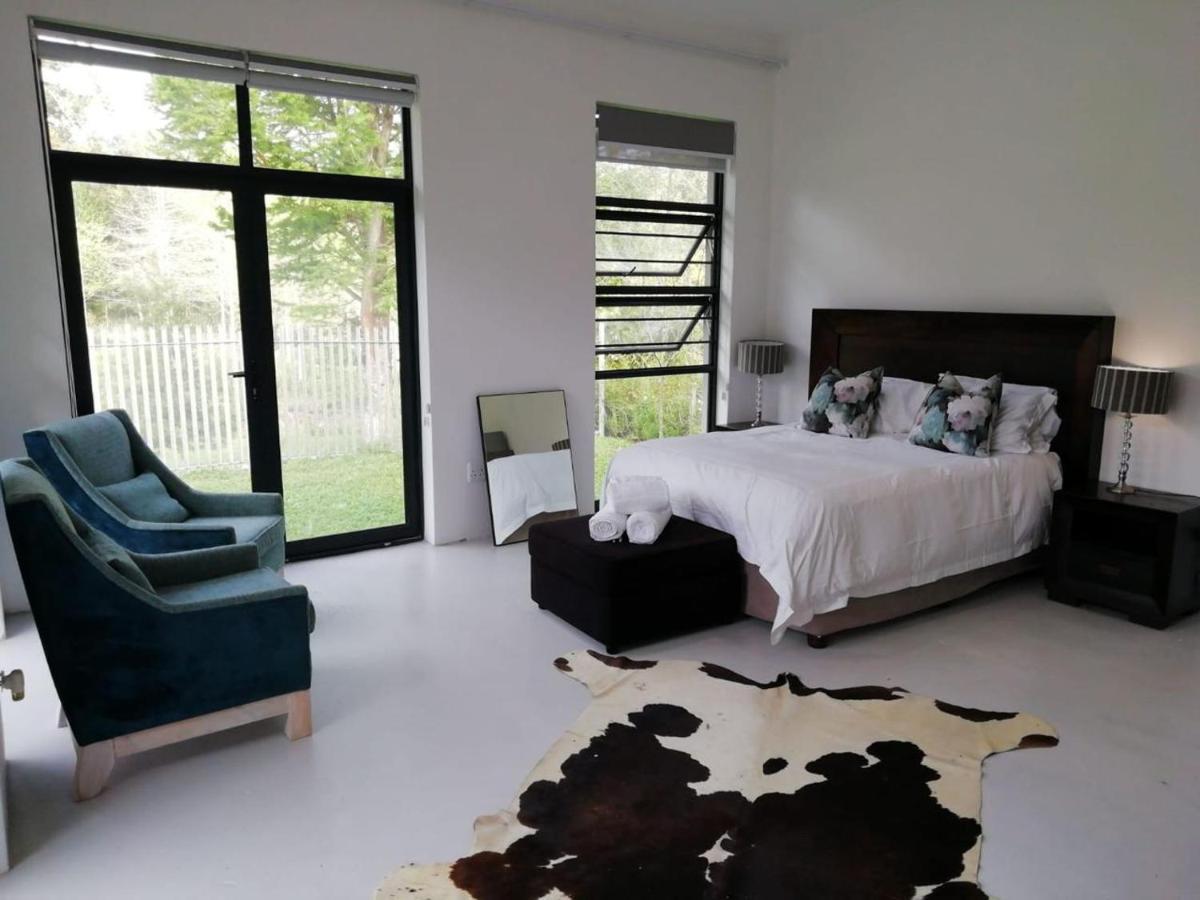 Miles House Apartment George Luaran gambar